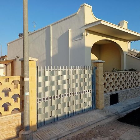 Casa Vacanze Da Lui' Torre Lapillo Exterior foto